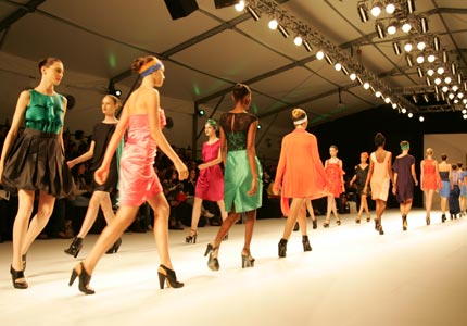 Marcas que projetam o nome de Divinópolis no mundo da moda presentes mais uma vez no Minas Trend Preview mtp - desfile
